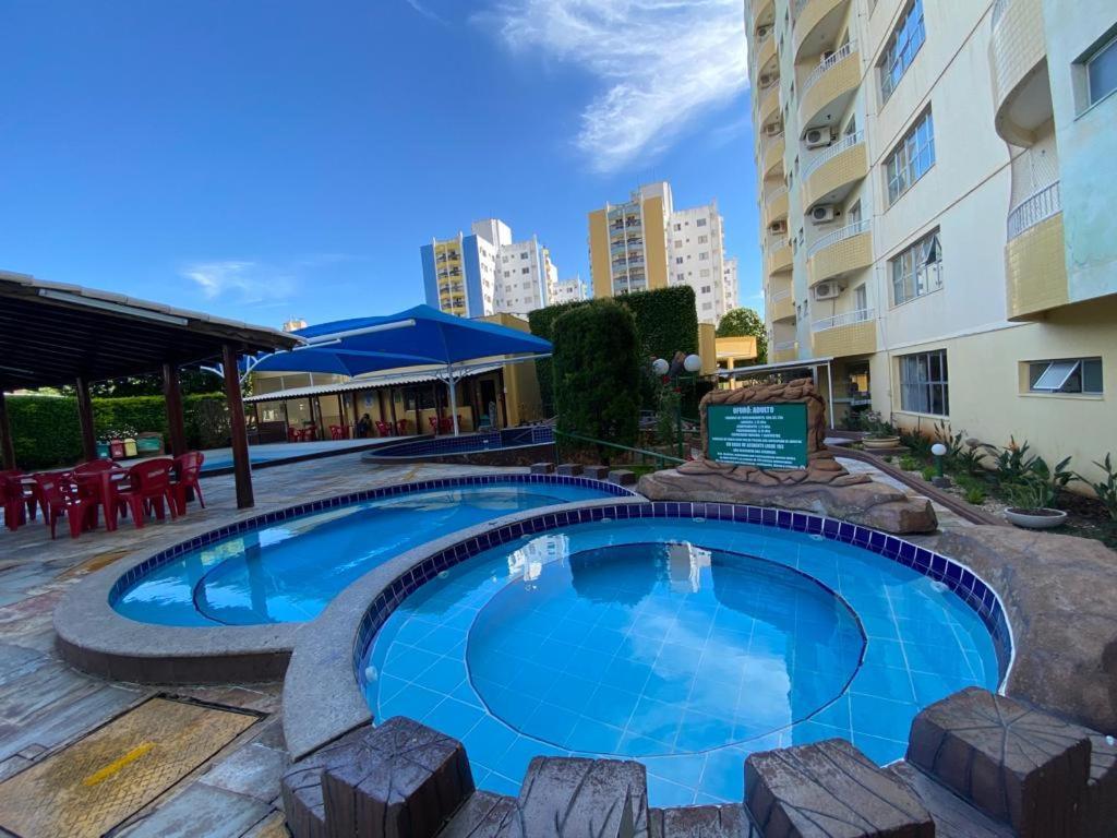 Flats Proximo Ao Shopping Singapura - Pode Descer Com Bebidas Para O Park Aquatico 1105 Apartamento *